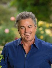 Christopher Knight